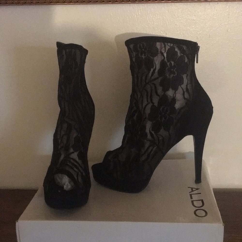 Aldo Black Floral Lace Heels